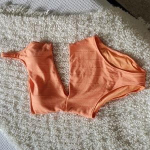 Aerie Asymmetrical Cut Out One Piece Swimsuit 🩱 Size Large